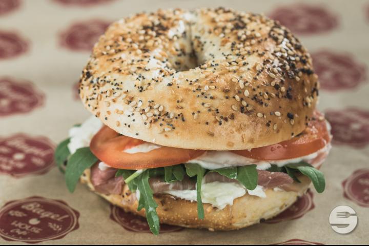 Tosca Bagel - Bagel House Café