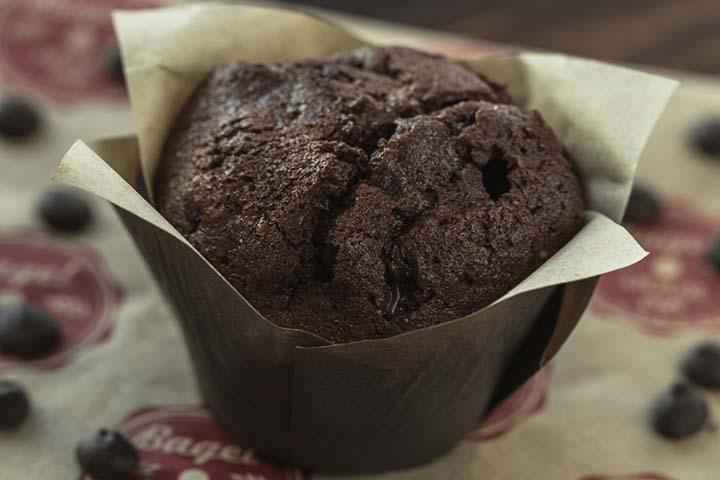 Chocolate muffin - Bagel House Café