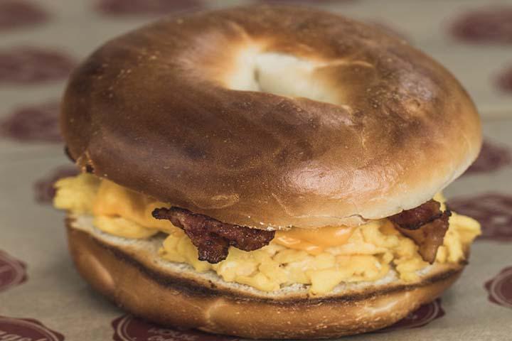 Bagel Montréal Classic - Bagel House Café