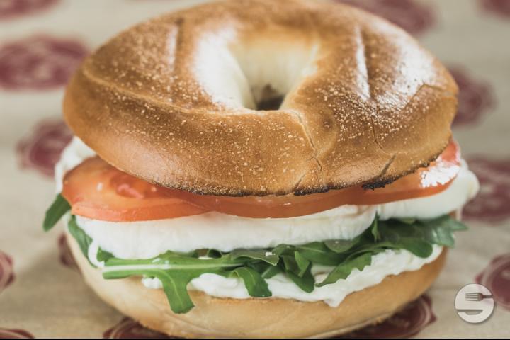 Vegi Bagel - Bagel House Café