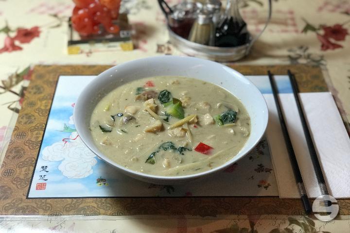 06. Thaï Soup Tom Kar Kai - Le Shanghai