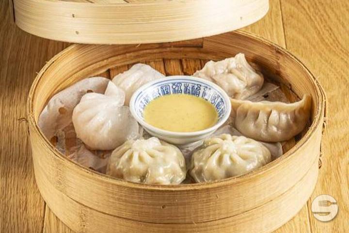 19A. Steamed Vegetable Dumplings - Le Shanghai