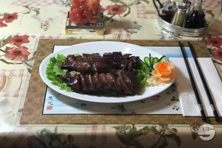 Roasted duck cantonese style - Le Shanghai