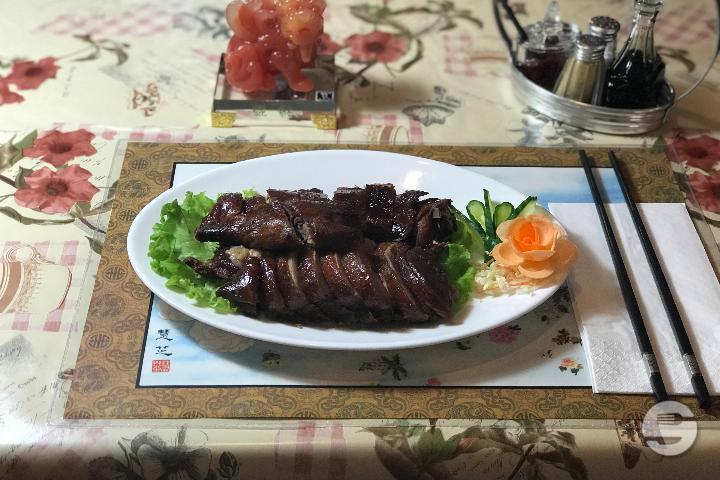 Half roasted duck cantonese style - Le Shanghai