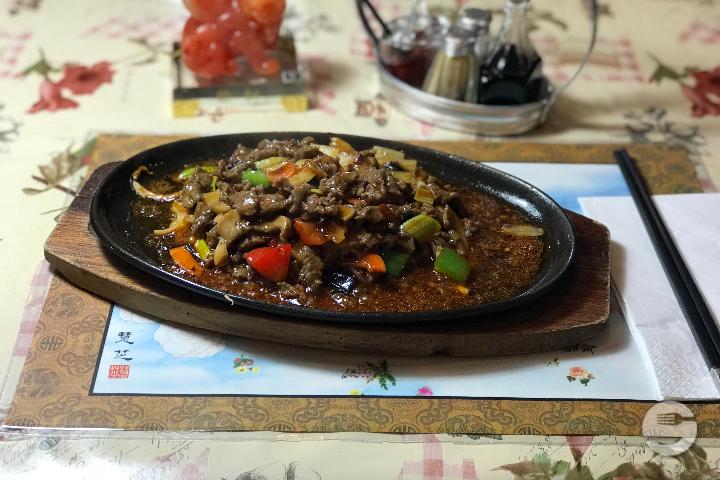88. Mongolian Style Beef - Le Shanghai