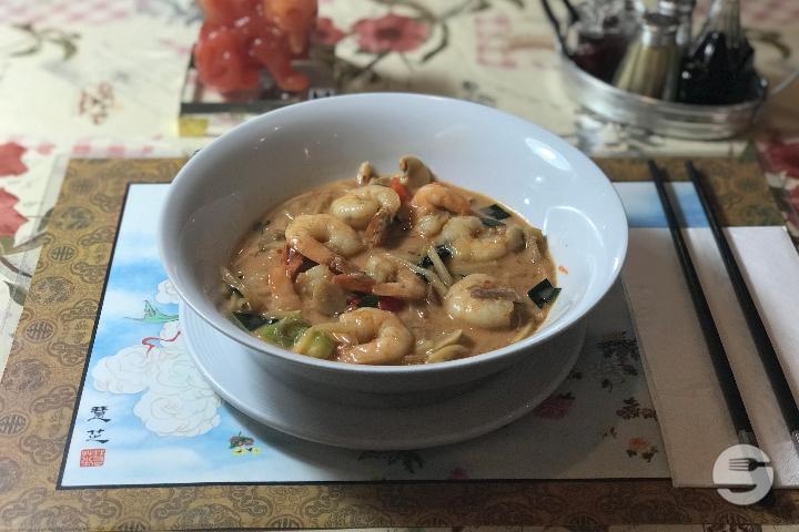 35. Shrimps with Thaï Red Curry Sauce - Le Shanghai