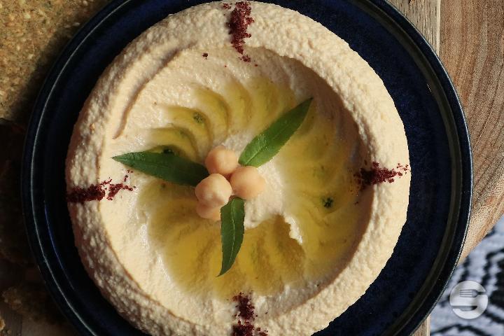 Creamy traditional houmous - Street Gourmet