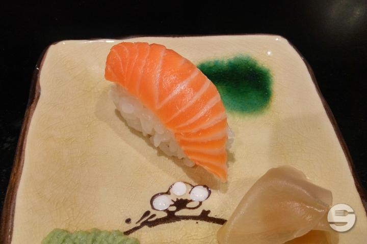 nigiri saumon 8p - Yamori Izakaya
