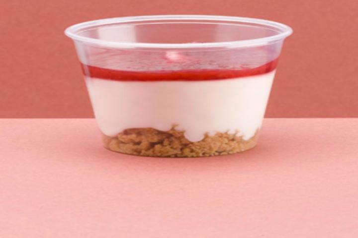 Yogurt with raspberries - Chez Victorine