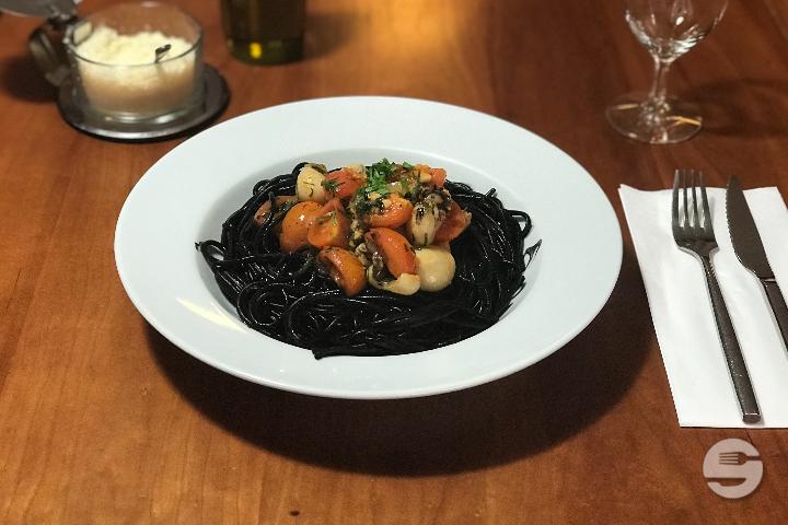Spaghetti à l'encre de sèche - La Nonna