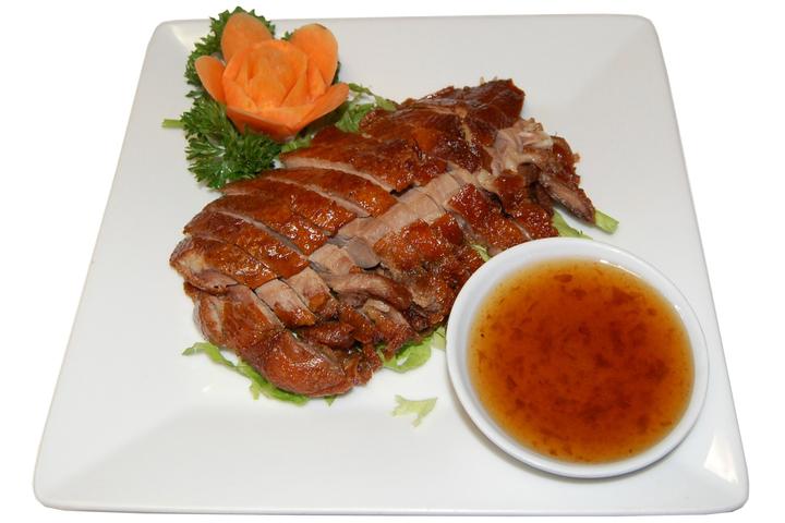 Canard rôti ' Pee Pah ' à la sauce de prune - Jeck's place