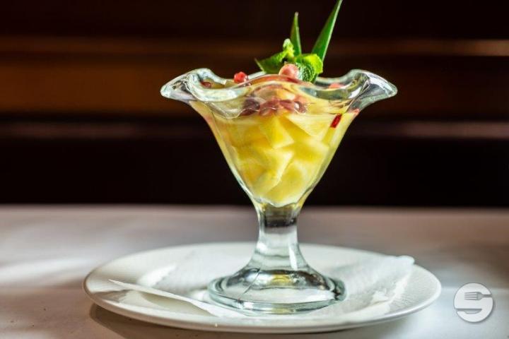 Salade d’Ananas à la Bergamote - Café du Centre