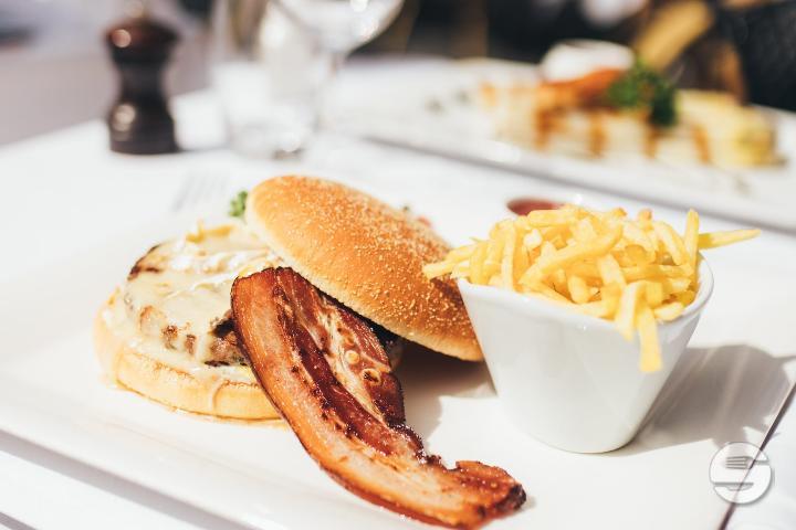 Home-Made Hamburger - Café du Centre
