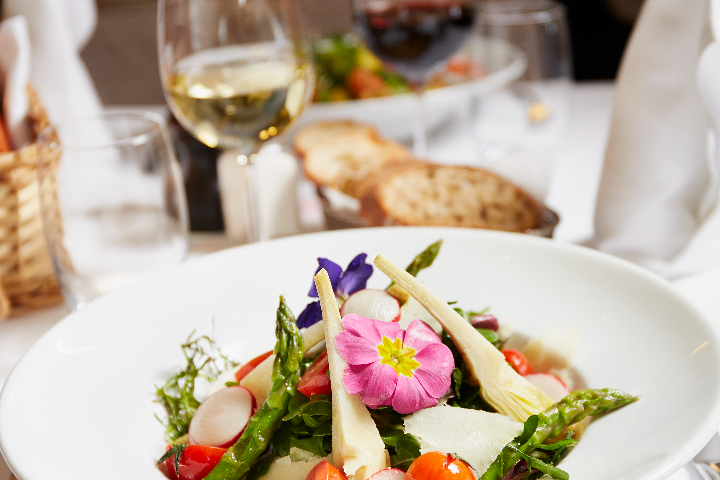 Seasonal Salad of Asparagus, Artichoke and Cherry Tomatoes - Café du Centre
