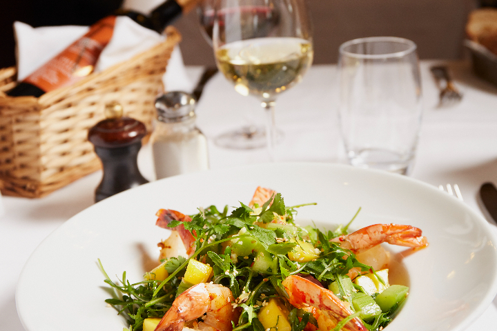 King Prawn Salad with Mango and Rocket - Café du Centre