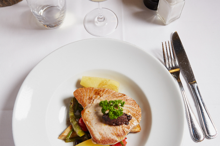 Fresh Tuna Steak - Café du Centre