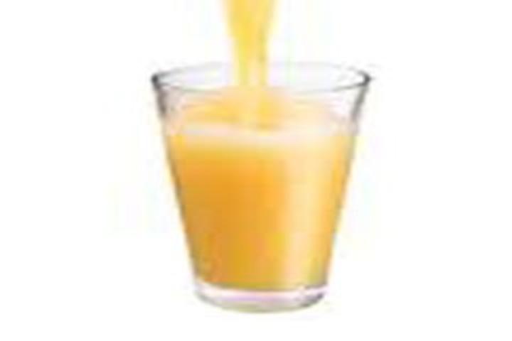 Fresh "opaline" apple/carrots juice - Mango Deck (Rive)