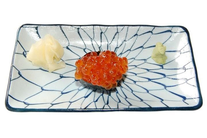 Salmon Roes Sushi - Fujiyama