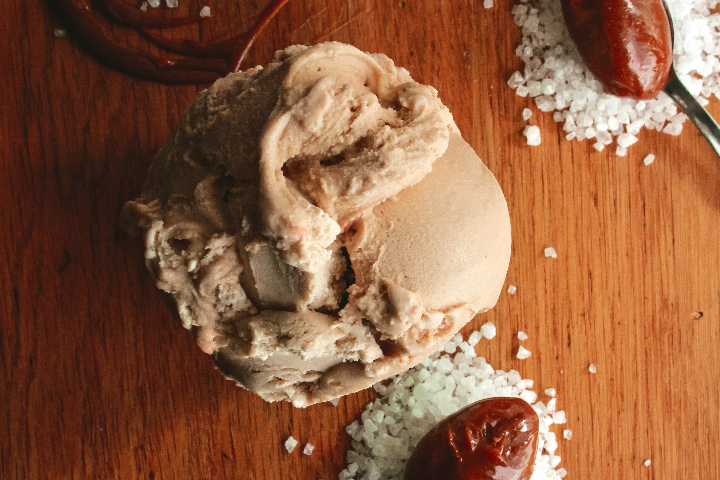 Salted butter and Caramel Ice Cream - Manu Gelato
