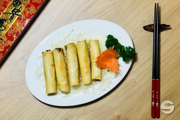 10. Mini Spring Rolls - La Baguette d'Or