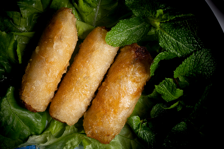 12. Imperial Chicken Spring Rolls - La Baguette d'Or