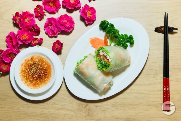14. Summer Roll - La Baguette d'Or