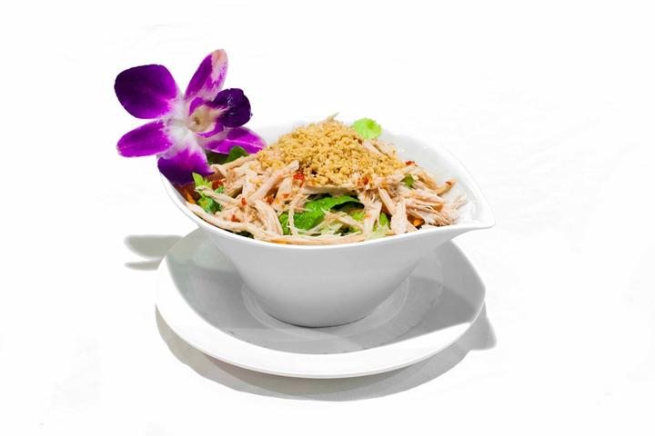 15. Salade de Poulet - La Baguette d'Or