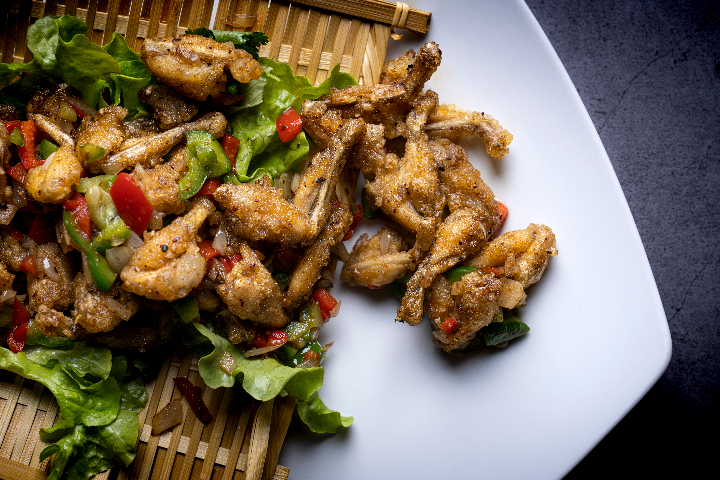 N8. Frog Legs with Salt & Pepper - La Baguette d'Or