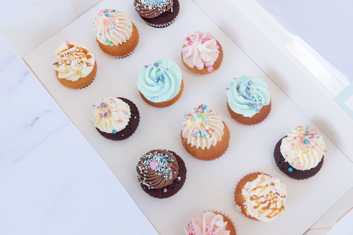 Box of 12 mini cupcakes - Cuppin's Cupcakes Genève