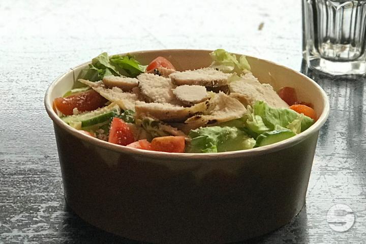 Salade Poulet Rôti et Avocat - Sucré Salé