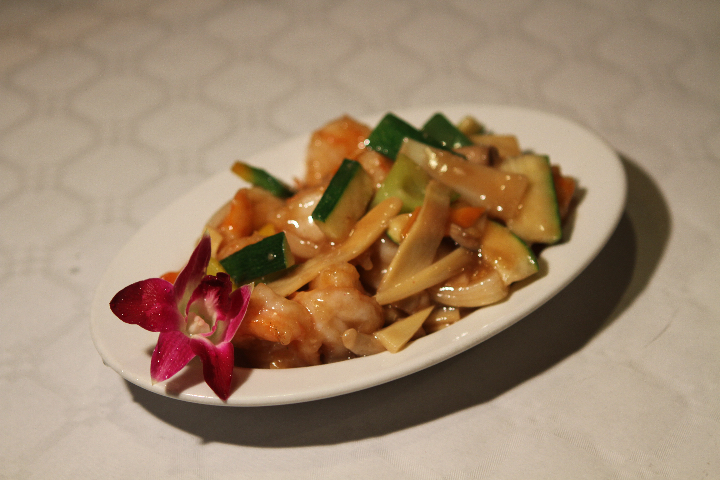 B37. Shrimps with Sichuan Sauce - Jia Wei