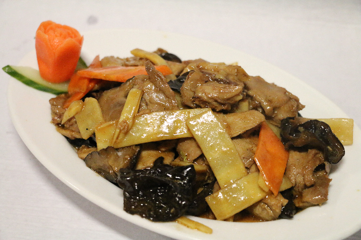 B28. Duck with Mushrooms and Bamboo Sprout - Jia Wei