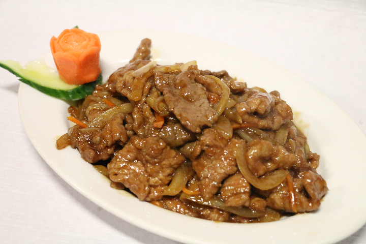 B19. Beef with Fried Onions - Jia Wei