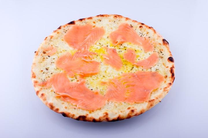 Focaccia al salmone - Primo Caffè