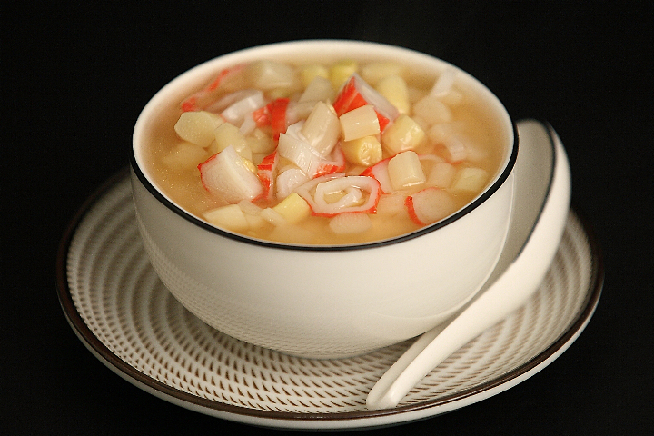 Crab and asparagus soup - Le 33