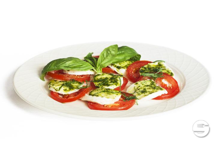 Mozzarella, tomato and basil - Cheval Blanc