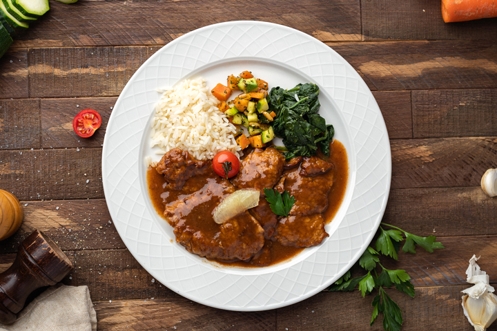 Piccata de veau aux citrons, riz et légumes - Cheval Blanc