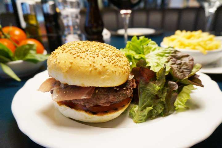 Cheeseburger Evan - Capocaccia