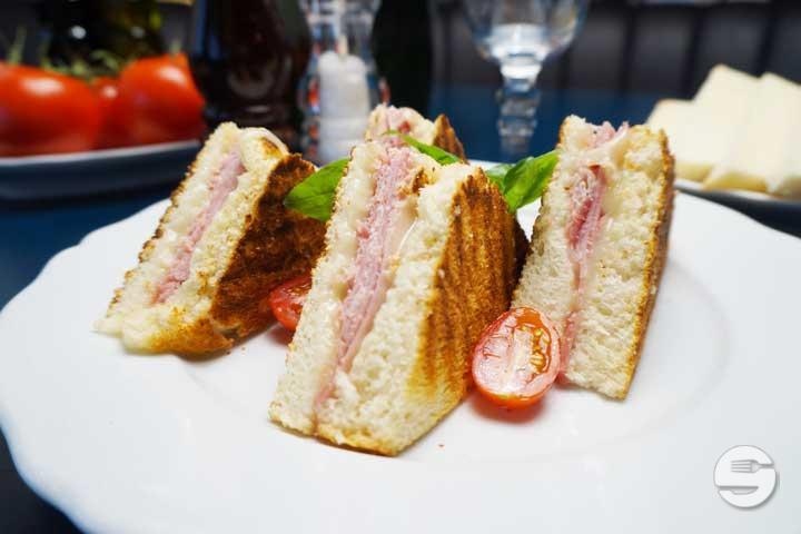 Toast Classic - Capocaccia