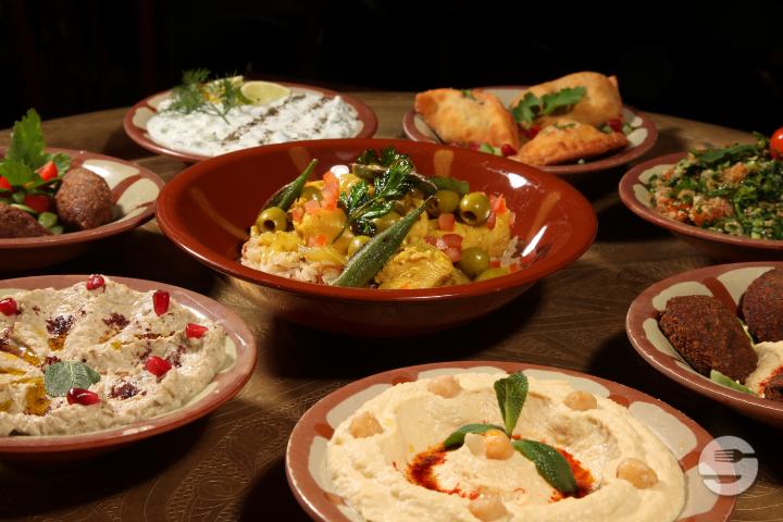 Labneh, Vine leaves, Garlic eggplant - La Caravane Passe