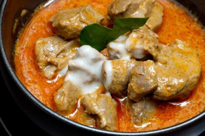 Scottish lamb massaman curry - Thaï