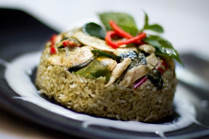 Green curry free range chicken fried rice - Thaï