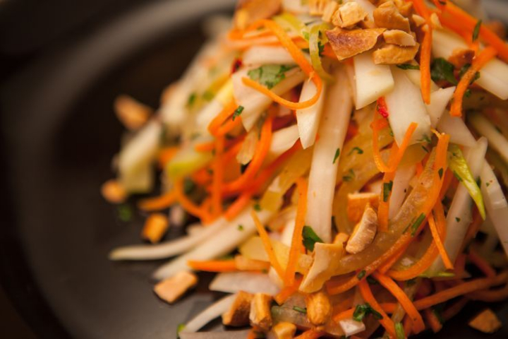 Spicy Green Papaya Salad - Thaï