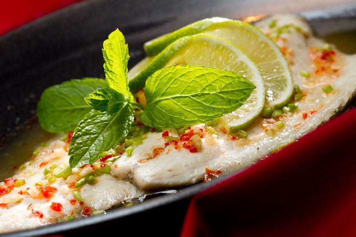 Steamed sea bass - Thaï