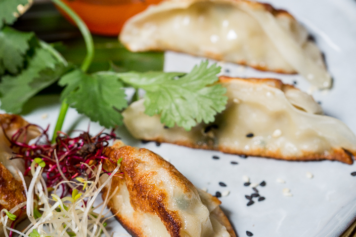 Raviolis gyoza au poulet et légumes - Thaï