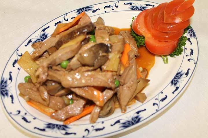 411. Canard Sauté aux Champignons Chinois et Pousses de Bamboo - Chanaan