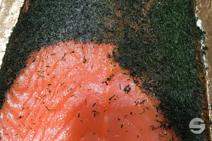 Salmon marinated in dill - Planet Caviar