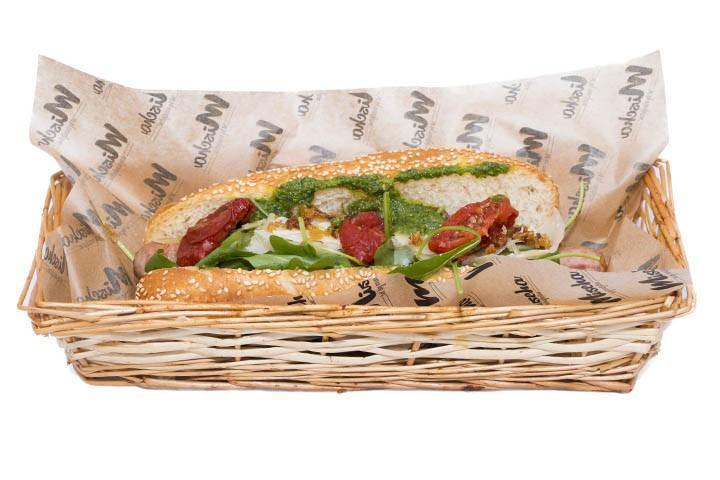 Paris au mois d'Août - Mischa Hot Dog