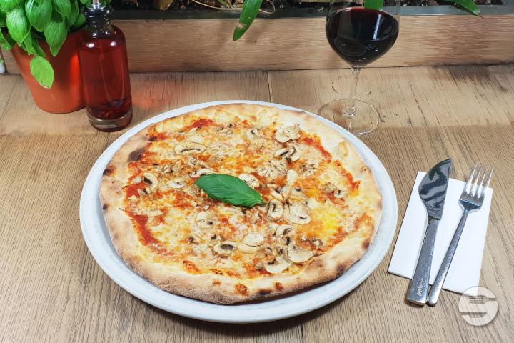 Pizza Funghi - Vapiano (Lausanne)