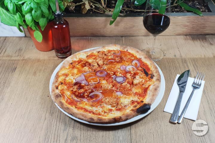 Pizza BBQ chicken - Vapiano (Lausanne)